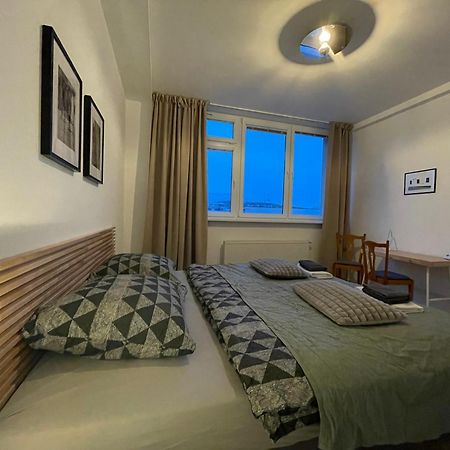 Old Town Apartment Black Bratislava Exterior foto